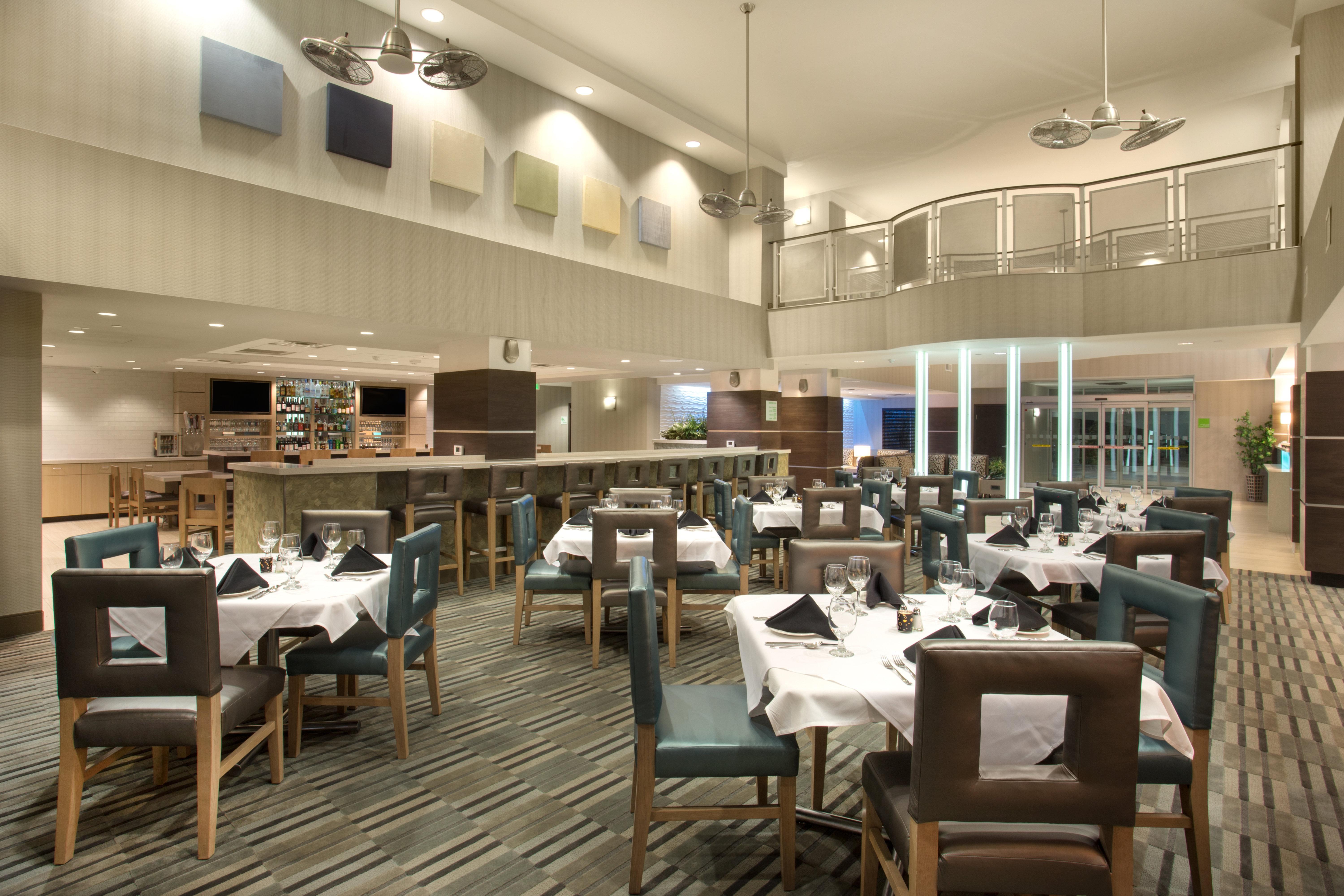 Hotel Holiday North- Airpark By Ihg 3*