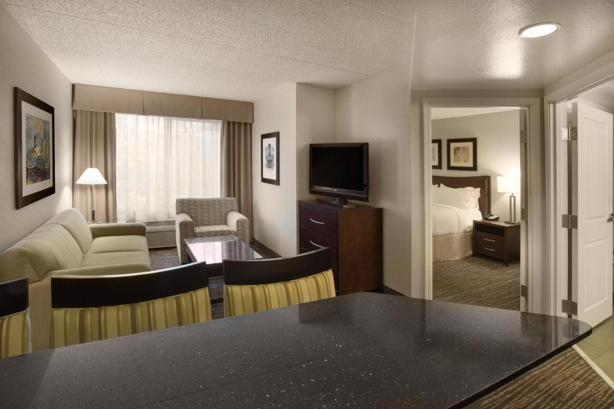 Hotel North- Airpark By Ihg